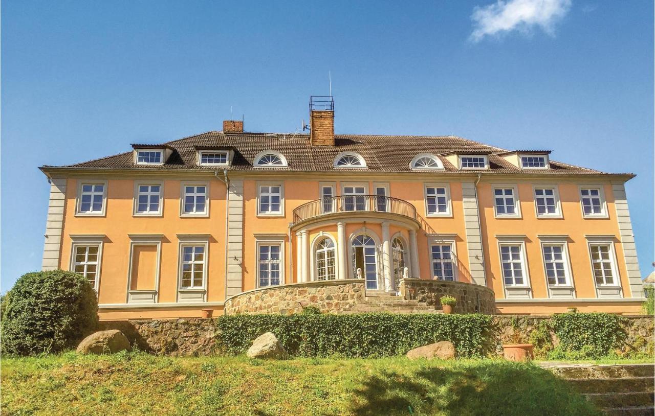 Herrenhaus Luebbenow Uckerland Exterior foto